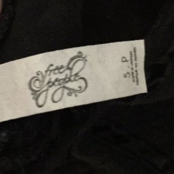 Free People Embroidered Top Vneck - Black - Small - Picture 14 of 15